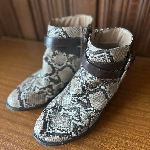 Snakeskin Pattern Ankle Boots with Brown Accents - Picture 2 of 6